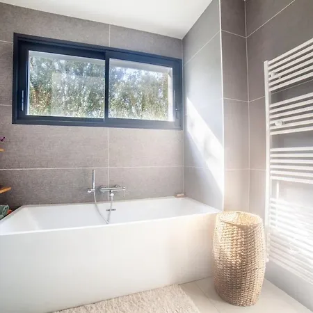 ゲストハウス Rooftop & Ocean D'architecte Avec Piscine 4*